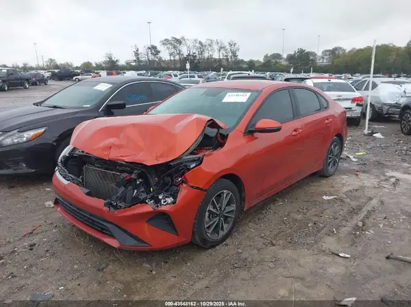 3KPF24AD3PE656398 2023 KIA FORTE - Image 2