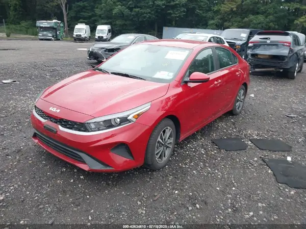 3KPF24AD3PE658877 2023 KIA FORTE - Image 2