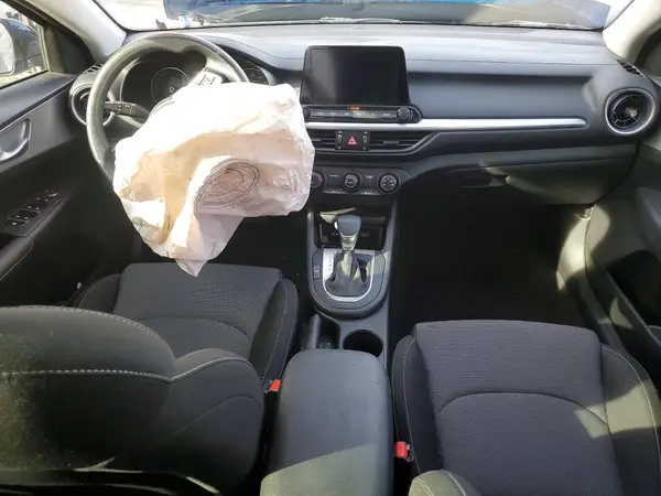 3KPF24AD3PE660709 2023 KIA FORTE - Image 8
