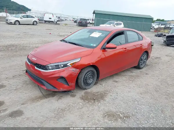 3KPF24AD3PE661990 2023 KIA FORTE - Image 2