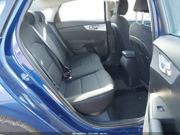 3KPF24AD3PE668471 2023 KIA FORTE - Image 8