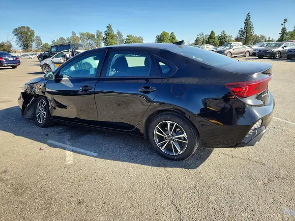 3KPF24AD3PE673346 2023 KIA FORTE - Image 2