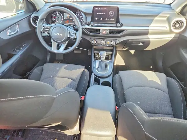 3KPF24AD3PE673346 2023 KIA FORTE - Image 8