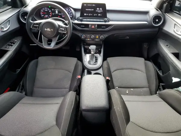 3KPF24AD3PE673850 2023 KIA FORTE - Image 8