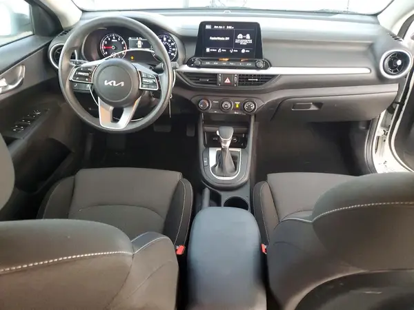 3KPF24AD3PE674674 2023 KIA FORTE - Image 8