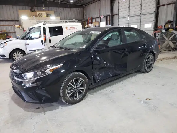 3KPF24AD3PE676151 2023 KIA FORTE - Image 1
