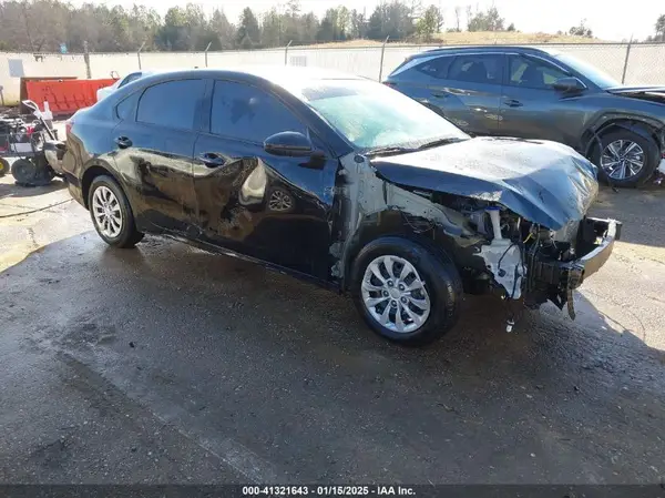 3KPF24AD3PE677431 2023 KIA FORTE - Image 1