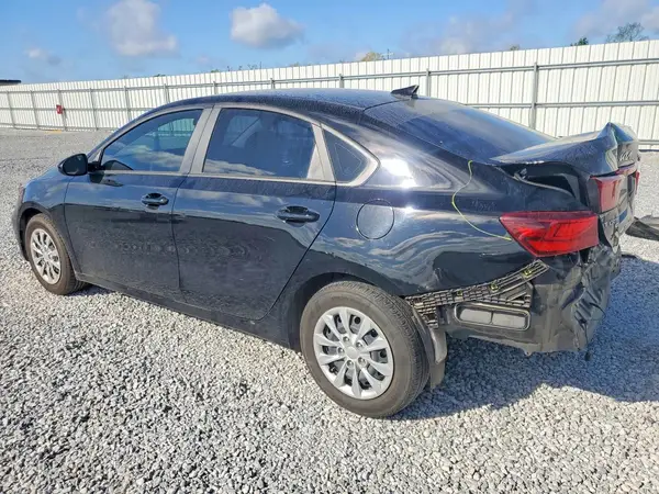 3KPF24AD3PE677509 2023 KIA FORTE - Image 2