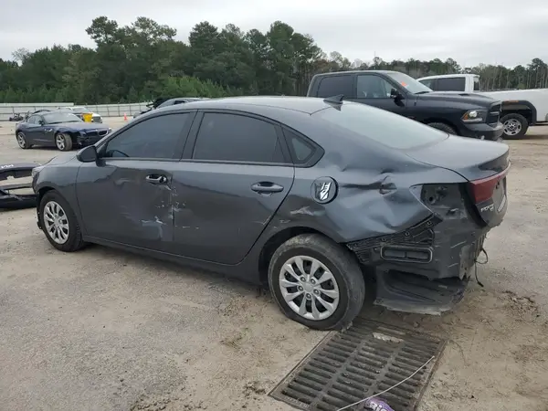 3KPF24AD3PE677963 2023 KIA FORTE - Image 2