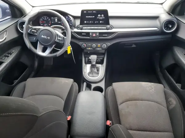 3KPF24AD3PE677963 2023 KIA FORTE - Image 8