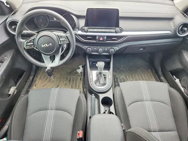 3KPF24AD3PE679082 2023 KIA FORTE - Image 8
