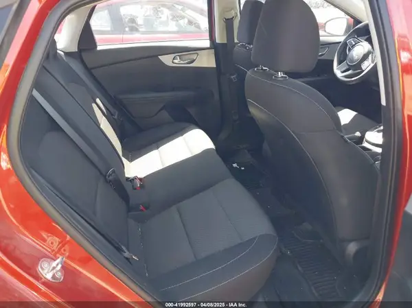 3KPF24AD3PE680832 2023 KIA FORTE - Image 8