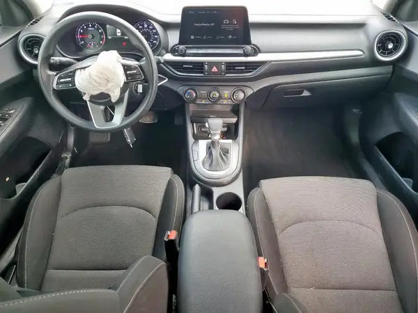 3KPF24AD3PE680927 2023 KIA FORTE - Image 8