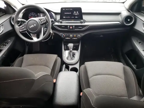 3KPF24AD3PE682628 2023 KIA FORTE - Image 8