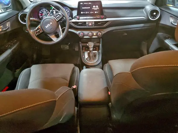 3KPF24AD3PE682791 2023 KIA FORTE - Image 8