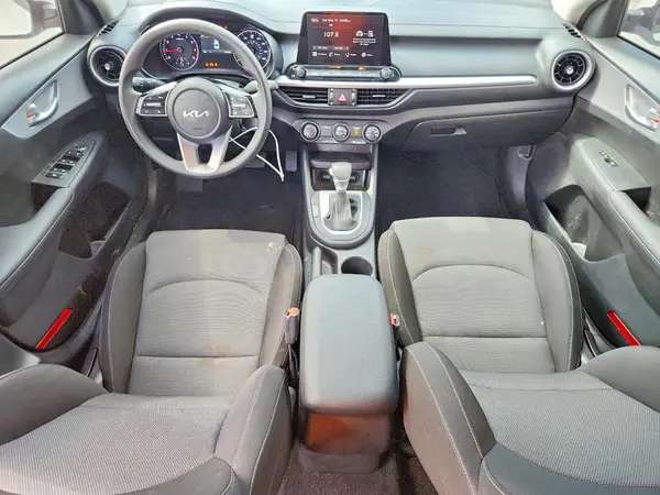 3KPF24AD3PE684590 2023 KIA FORTE - Image 8
