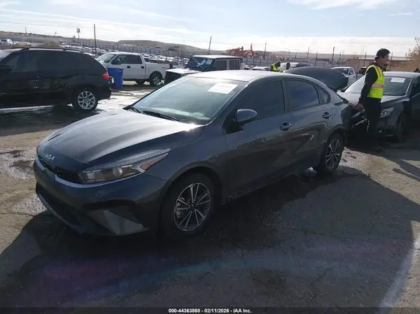 3KPF24AD3PE684766 2023 KIA FORTE - Image 2