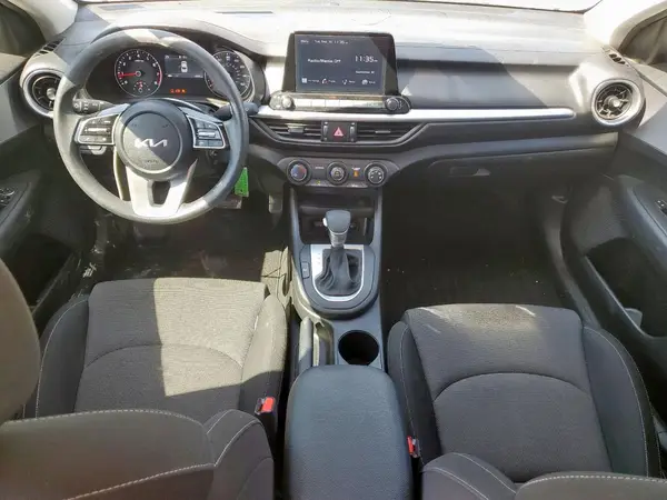 3KPF24AD3PE685481 2023 KIA FORTE - Image 8
