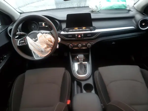 3KPF24AD3PE690857 2023 KIA FORTE - Image 8
