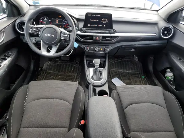 3KPF24AD3PE693578 2023 KIA FORTE - Image 8