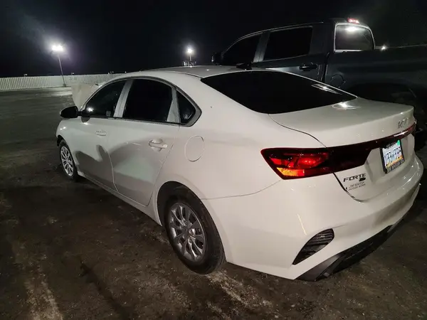 3KPF24AD3RE116122 2024 KIA FORTE - Image 2