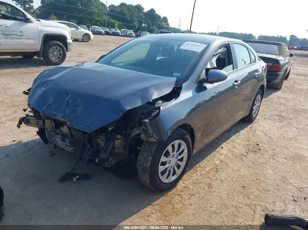 3KPF24AD3RE687668 2024 KIA FORTE - Image 2
