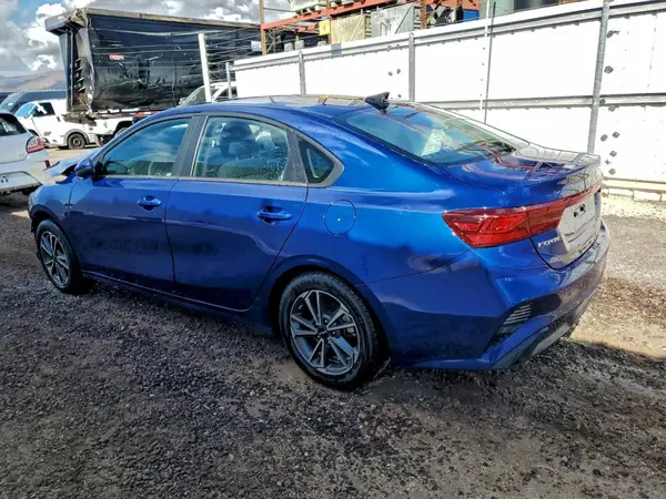 3KPF24AD3RE695057 2024 KIA FORTE - Image 2