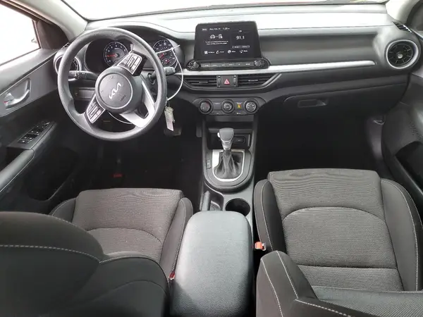 3KPF24AD3RE696161 2024 KIA FORTE - Image 8