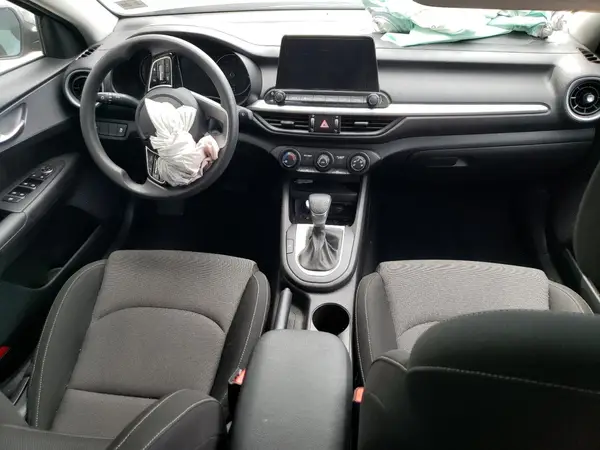 3KPF24AD3RE699979 2024 KIA FORTE - Image 8