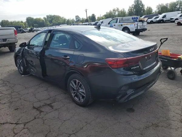 3KPF24AD3RE702122 2024 KIA FORTE - Image 2