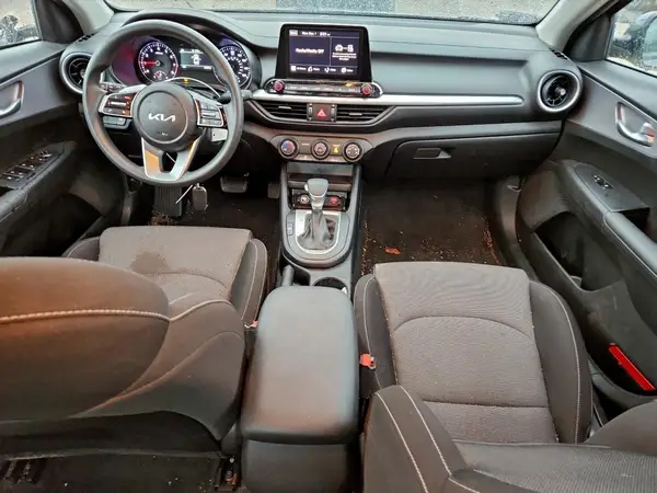 3KPF24AD3RE704078 2024 KIA FORTE - Image 8