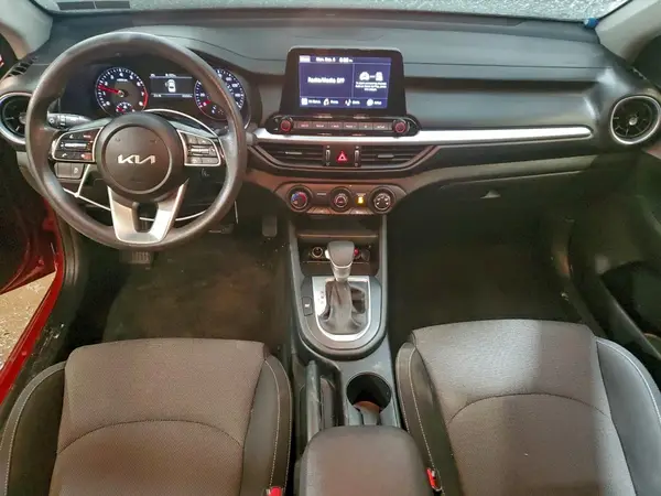 3KPF24AD3RE707806 2024 KIA FORTE - Image 8