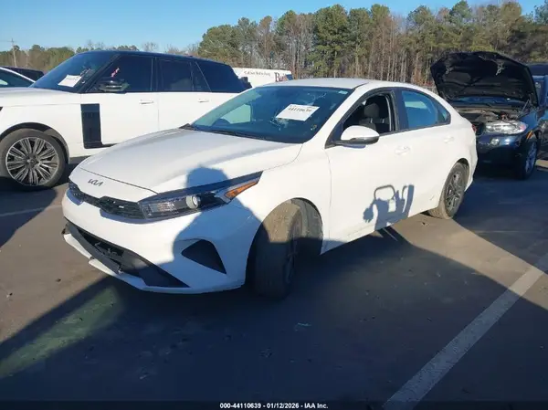 3KPF24AD3RE708065 2024 KIA FORTE - Image 2
