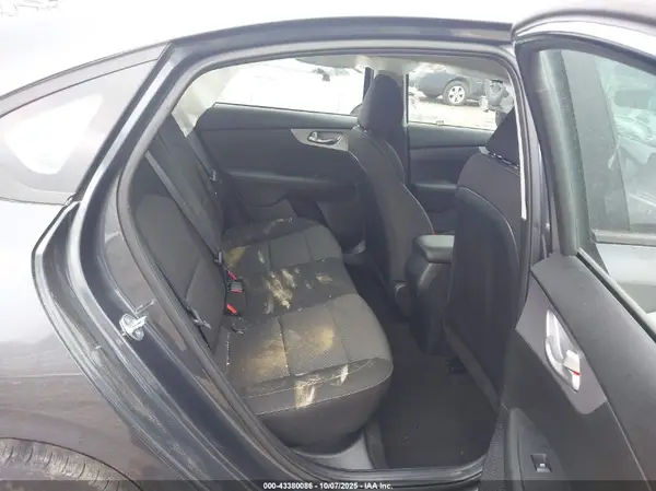 3KPF24AD3RE708468 2024 KIA FORTE - Image 8