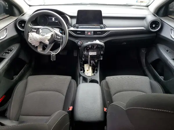 3KPF24AD3RE714562 2024 KIA FORTE - Image 8
