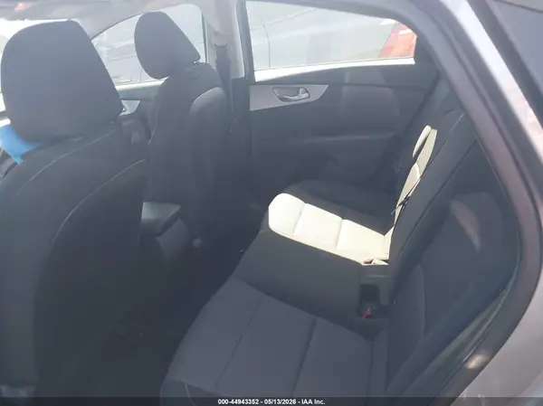 3KPF24AD3RE716148 2024 KIA FORTE - Image 8