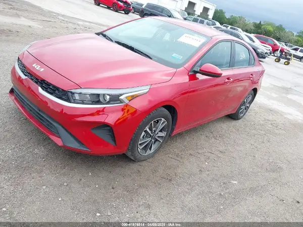 3KPF24AD3RE716800 2024 KIA FORTE - Image 2