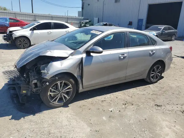 3KPF24AD3RE720216 2024 KIA FORTE - Image 1