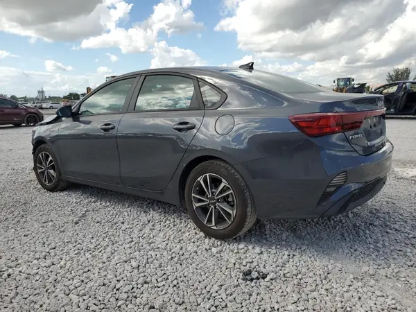 3KPF24AD3RE720958 2024 KIA FORTE - Image 2