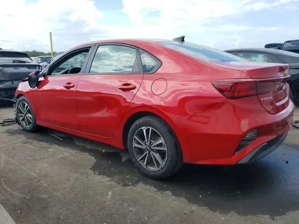 3KPF24AD3RE722533 2024 KIA FORTE - Image 2