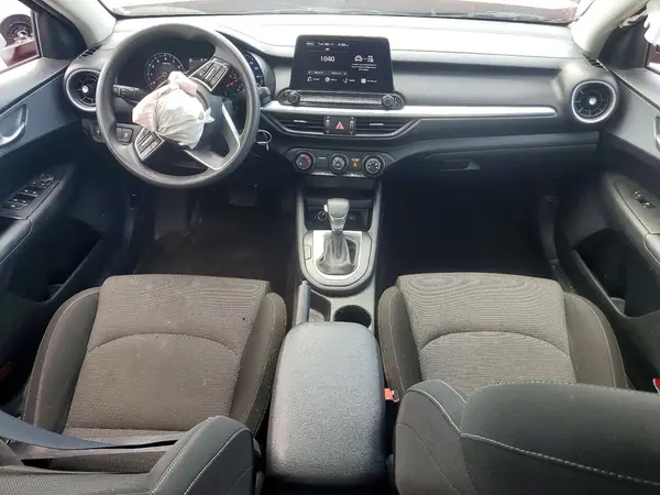 3KPF24AD3RE722533 2024 KIA FORTE - Image 8