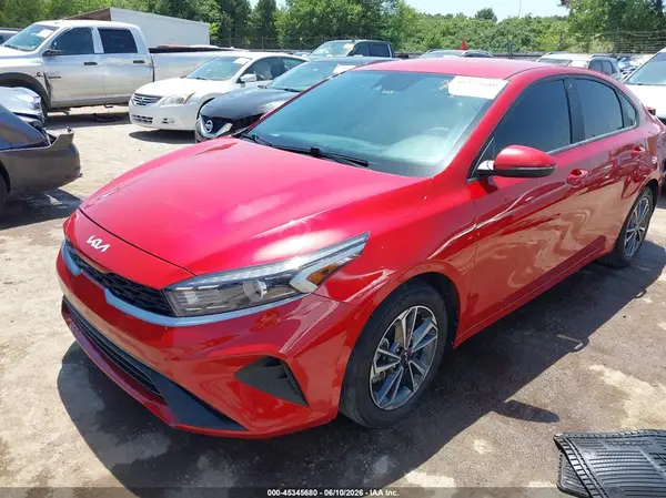 3KPF24AD3RE722726 2024 KIA FORTE - Image 2