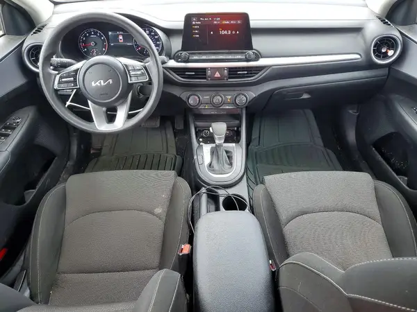 3KPF24AD3RE722810 2024 KIA FORTE - Image 8