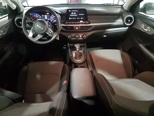 3KPF24AD3RE723617 2024 KIA FORTE - Image 8