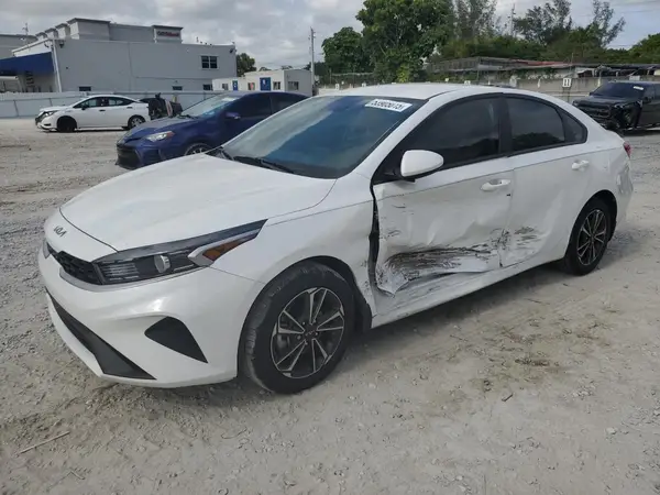 3KPF24AD3RE724976 2024 KIA FORTE - Image 1