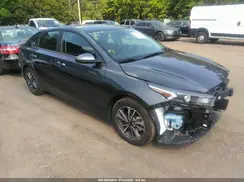 3KPF24AD3RE725383 2024 KIA FORTE
