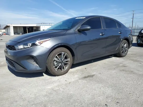 3KPF24AD3RE726176 2024 KIA FORTE - Image 1