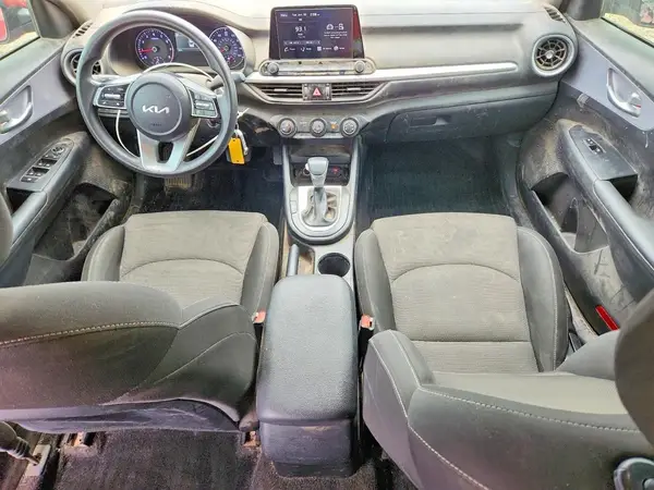 3KPF24AD3RE727604 2024 KIA FORTE - Image 8