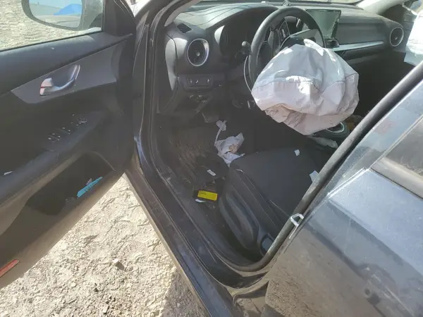 3KPF24AD3RE729935 2024 KIA FORTE - Image 8