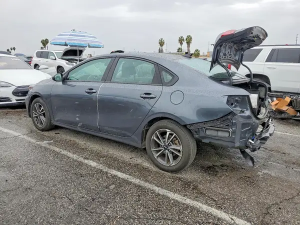 3KPF24AD3RE730633 2024 KIA FORTE - Image 2